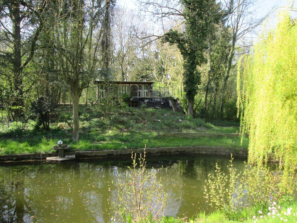 World House Wetten